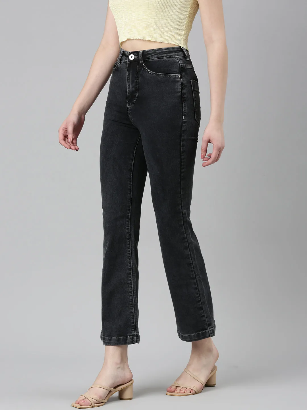 Women Black Solid Flared Denim Jeans